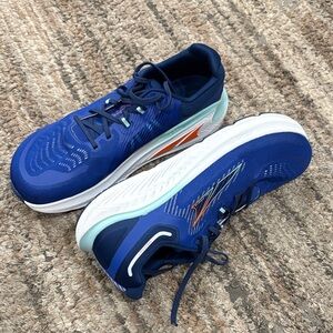 Altra- Mens paradigm 7 running shoe